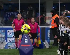 包含赛地聚焦:葡超今夜热度飙升,山东男篮复出首秀,态度坚定,团队化学反应显著的词条 包含赛地聚焦:葡超今夜热度飙升,山东男篮复出首秀,态度坚定,团队化学反应显著的词条