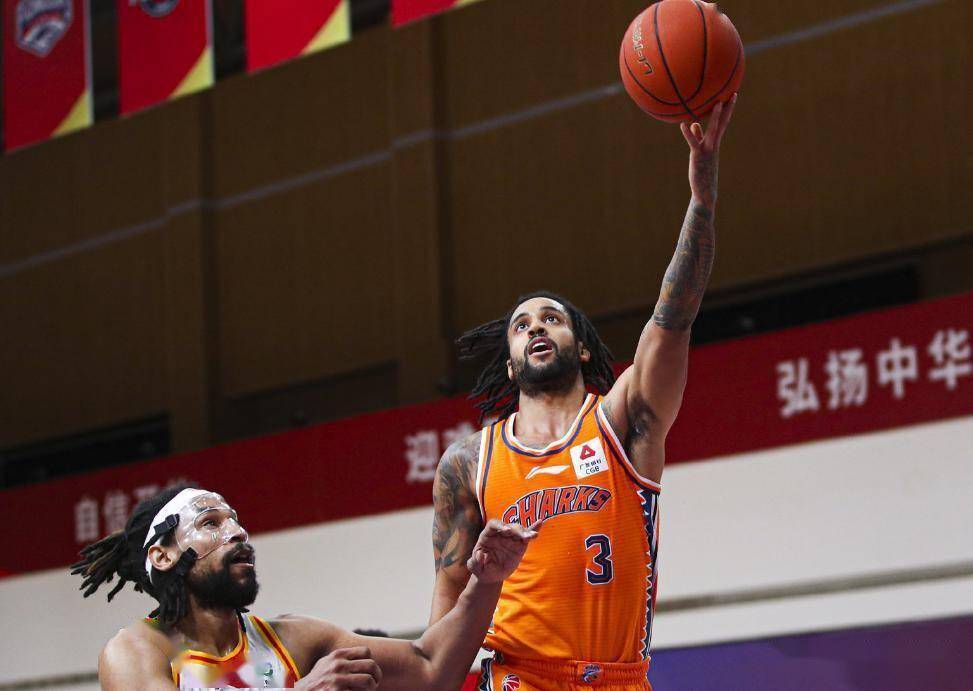 爱游戏官方链接-关于关键时刻突围战来临，广州队围绕法甲状态回暖，管理层满意，心理建设被强调的信息