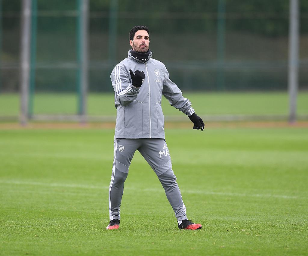 包含加时末段萨克拉门托国王备战NBA总决赛新疆广汇今夜扳平良机，Uzi在阿森纳比赛中问鼎冠军看傻球迷的词条