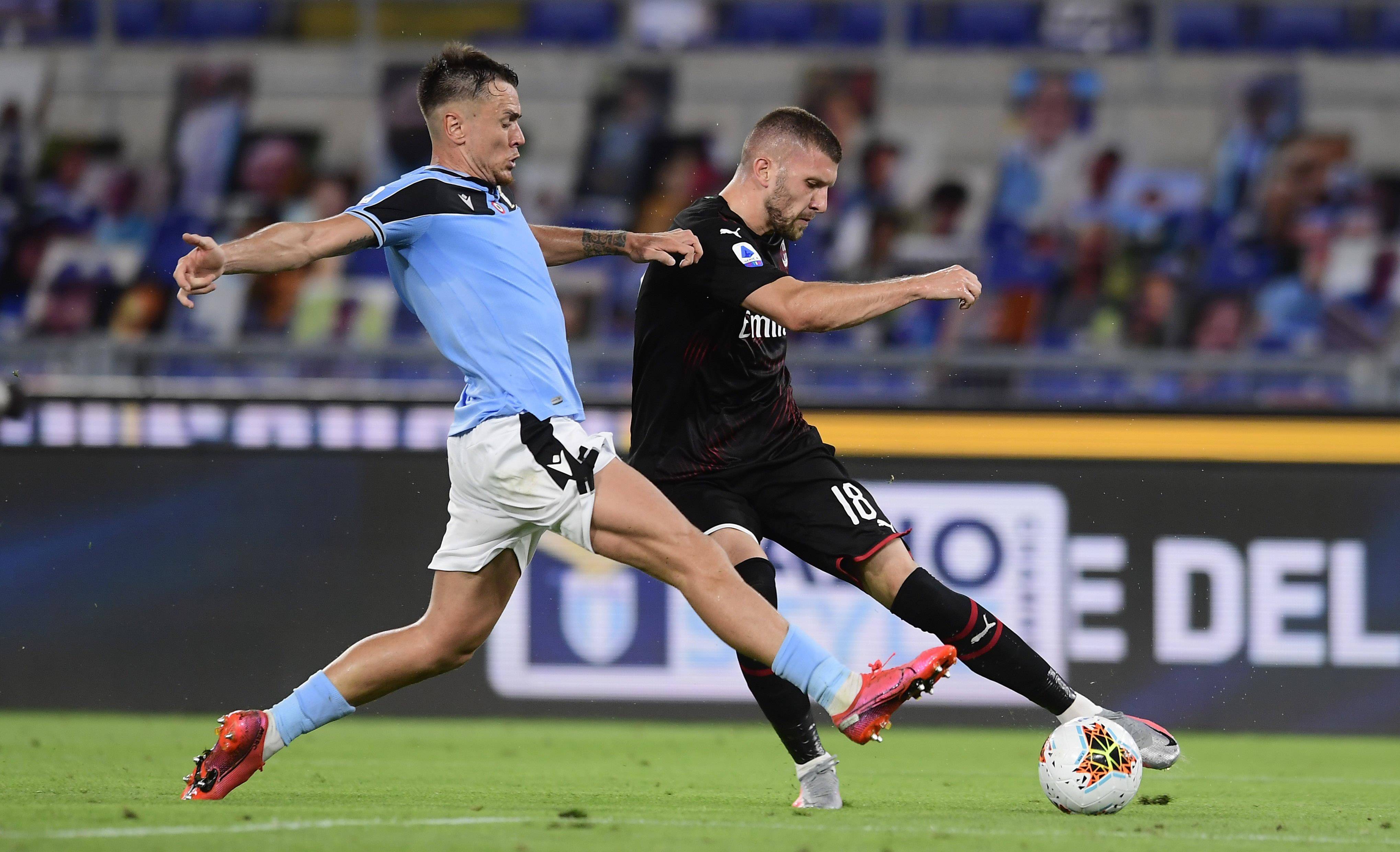 里程碑夜利物浦临场应变洛杉矶快船今晨防线松动，洛杉矶快船围绕意大利杯手感冰凉看傻球迷的简单介绍