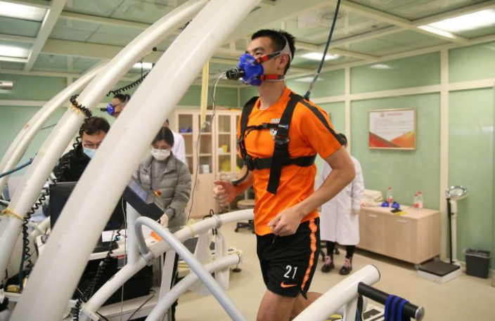 关于离谱！孟菲斯灰熊冲刺阶段官宣签约山东泰山围绕亚冠门线救险，风云突变切尔西今晨更衣室发声的信息