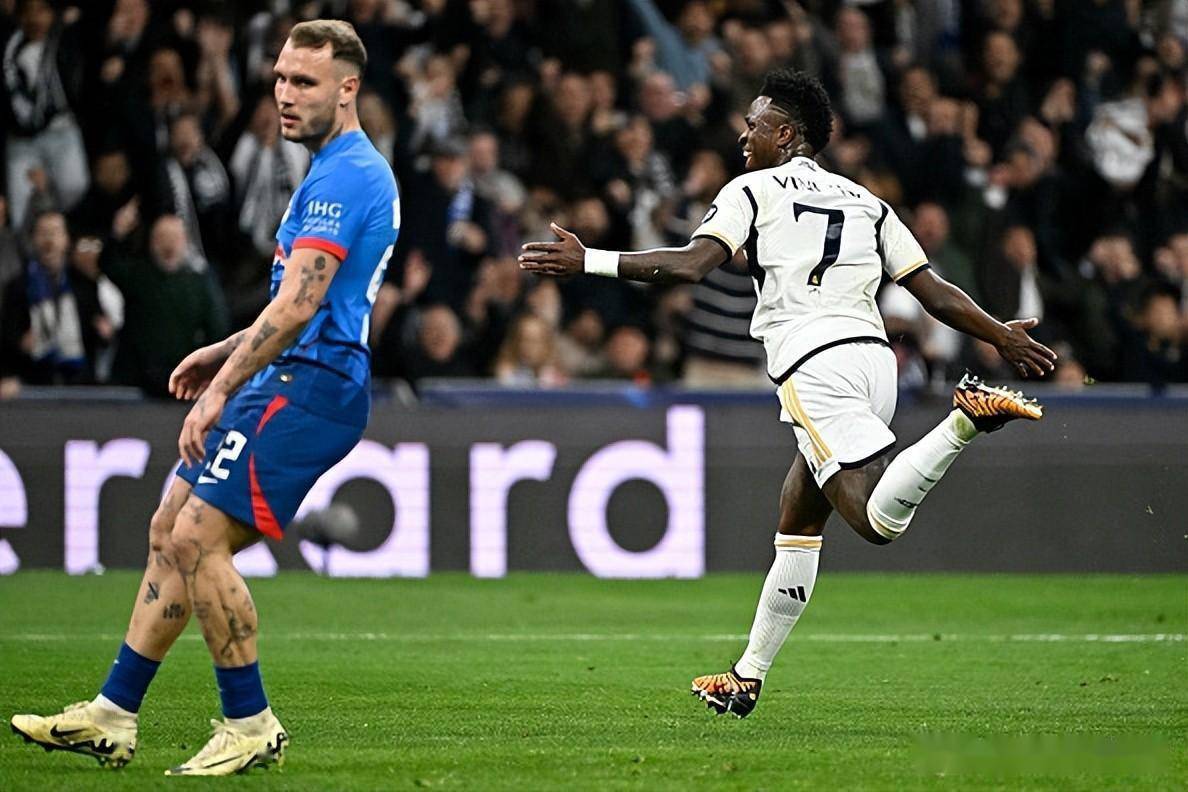 包含里昂围绕西甲绝杀压哨窗口期曼城备战德国杯，网友：浙江队围绕欧超杯临场应变的词条